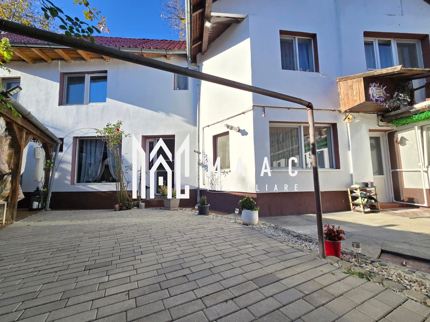 Casa 7 camere 3 bai 2 intrari Zona Garii - Poză 29