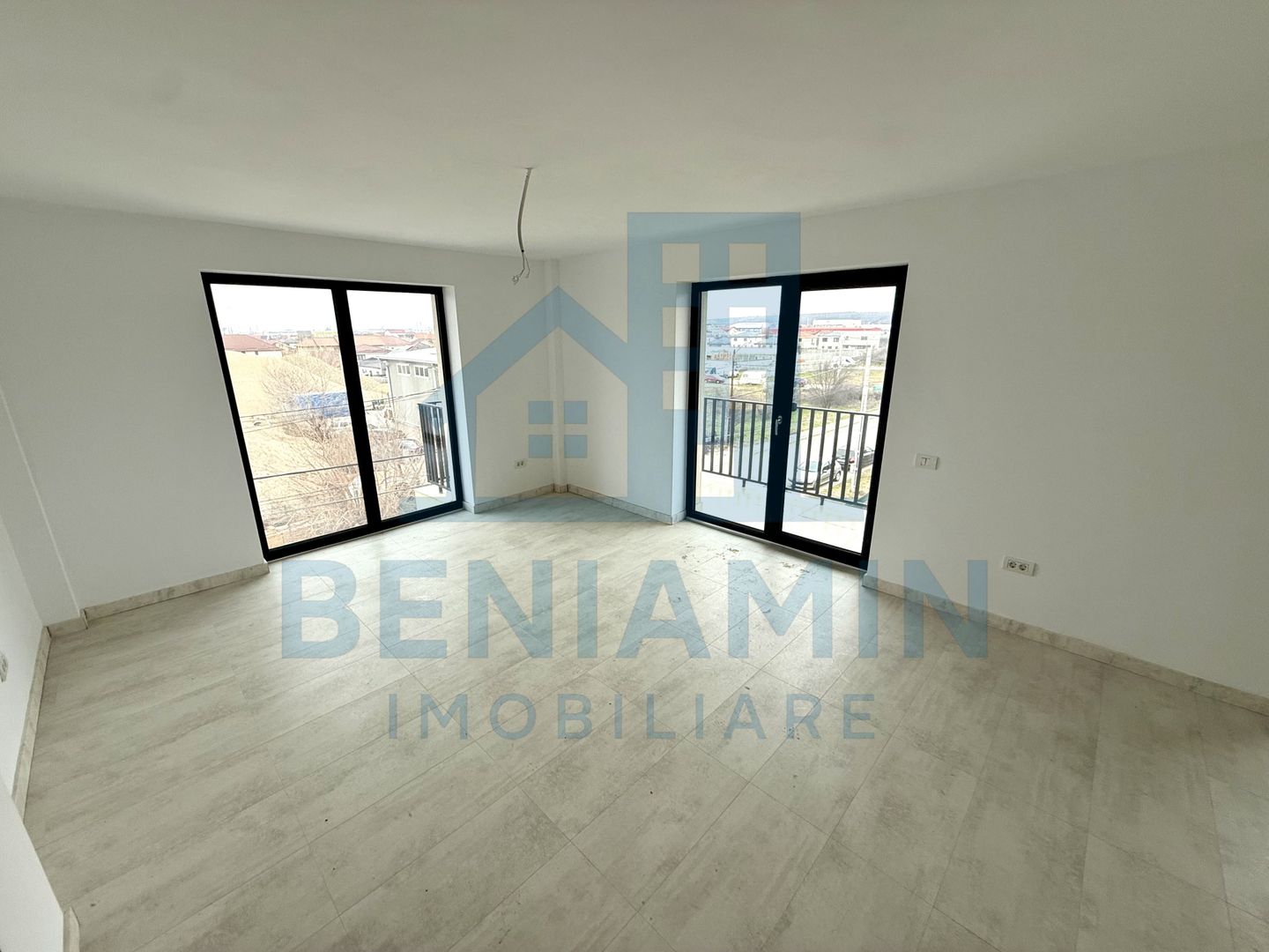 2 camere etaj 2 - 57mp - bloc nou - parcare - Ford -centrala - Poză 1