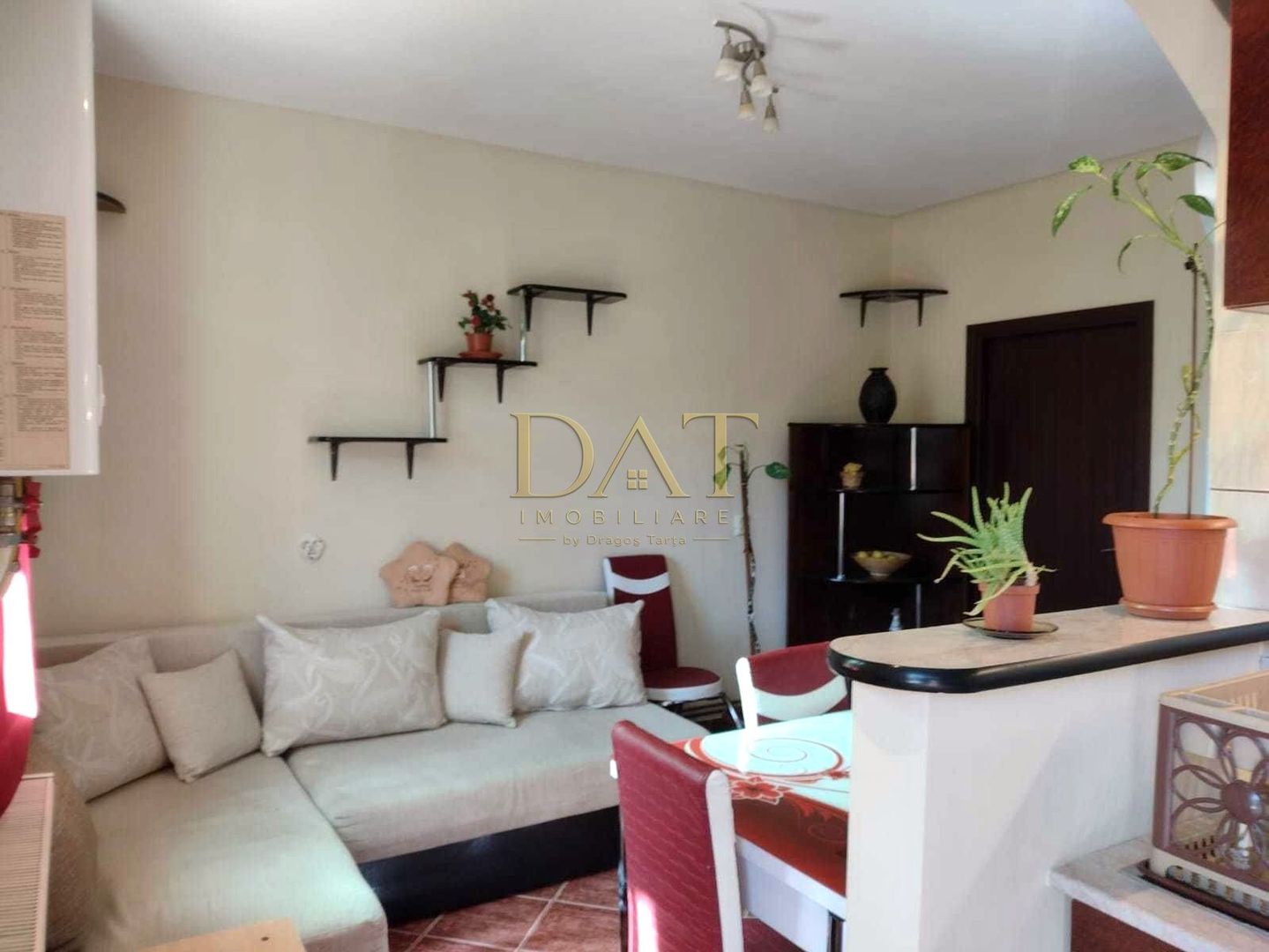 Apartament 2 camere de vanzare Gruia - Poză 2