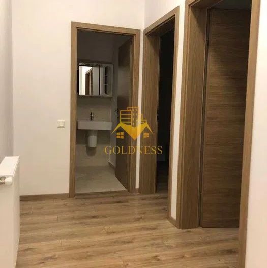 Casa de închiriat, renovată, 3 camere, curte de 60 mp, Dâmbul Rotund - Poză 5