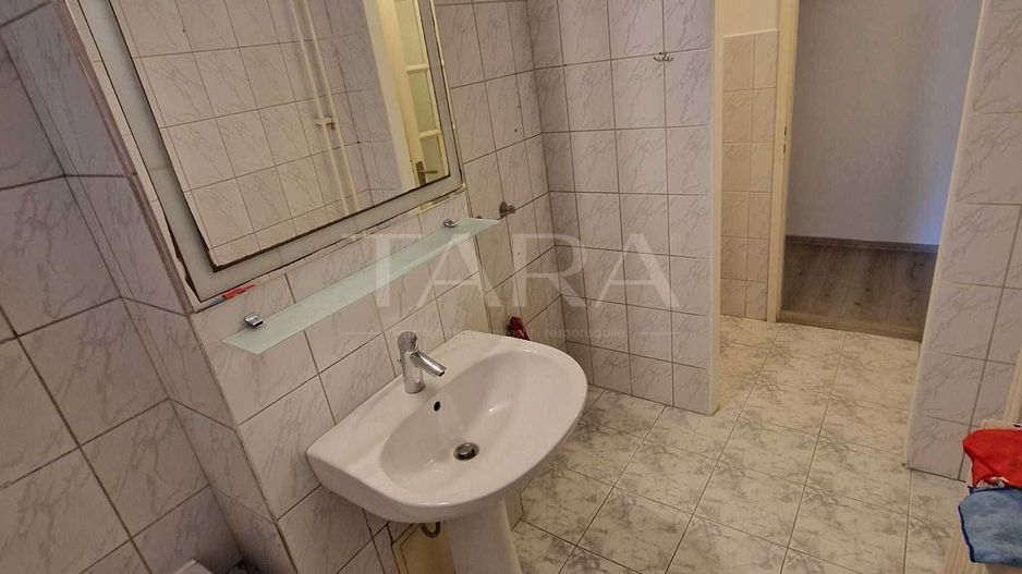 Apartament cu 3 camere, 2 băi și balcon mare, Mănăștur. - Poză 7