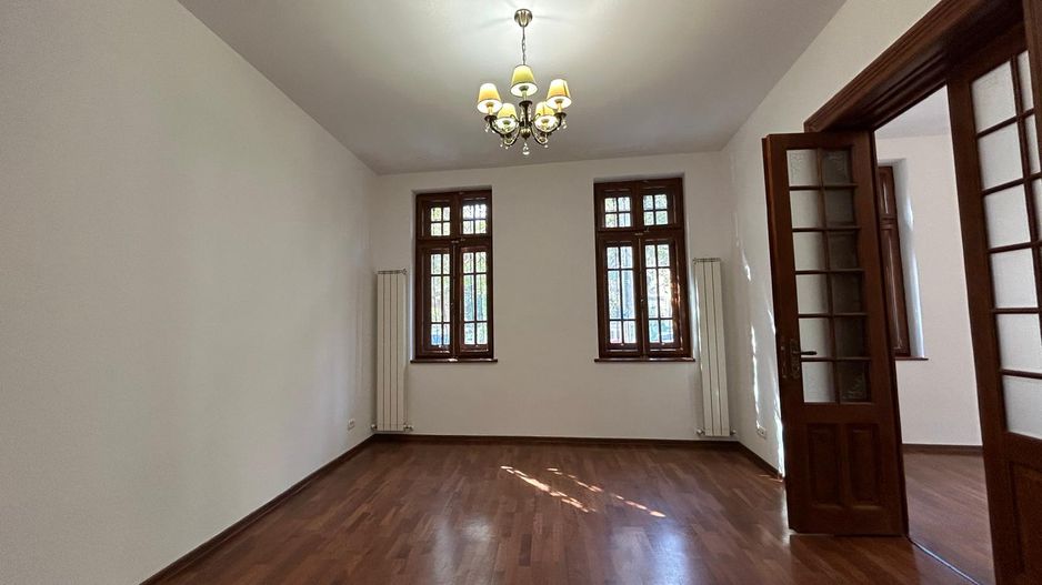 Vilă Neoclasică Arh. Enescu Cișmigiu 4 camere - Poză 8
