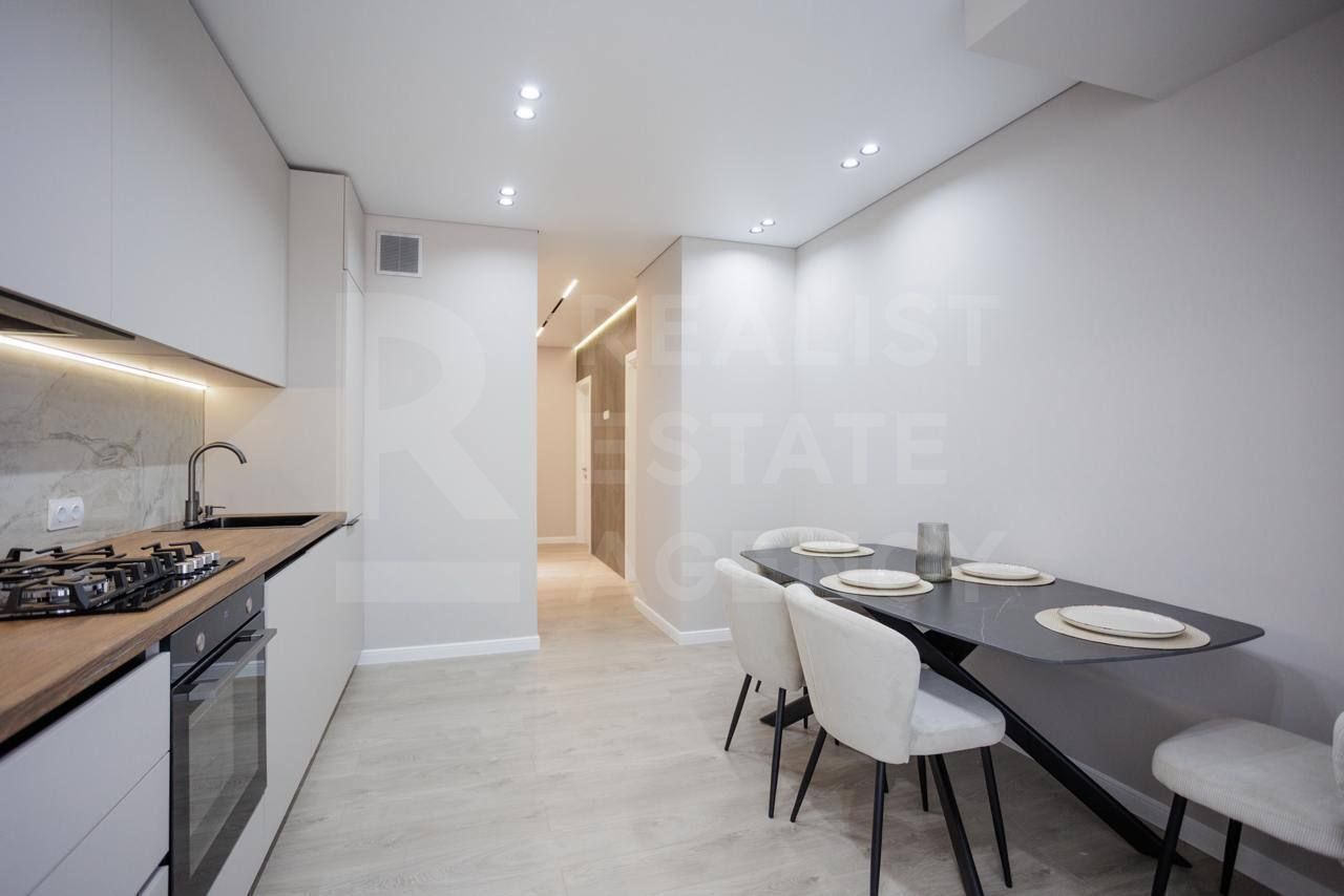 Vânzare, apartament, 2 odăi + living, str. Ion Buzdugan, Buiucani - Poză 7