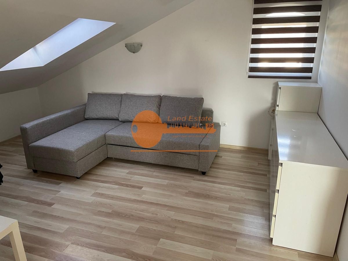 Apartament 2 camere | Mansardă | Parcare | Damaroaia - Poză 1