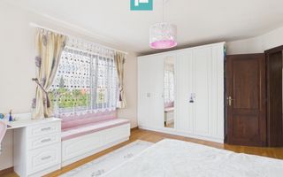 Vilă cu 7 camere de vânzare în zona Central - Poză 38