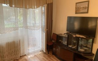 Apartament 2 camere Semidecomandat -Etaj 1 - Podu Ros - Poză 1