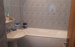 Inchiriez apartament 2 camete decomandat - Poză 5