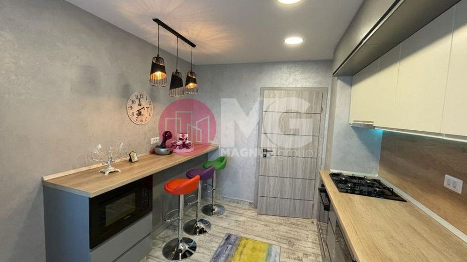 Apartament de Lux cu 2 Camere, Vedere la Bulevard, Zona Unirii-Burebista. - Poză 10