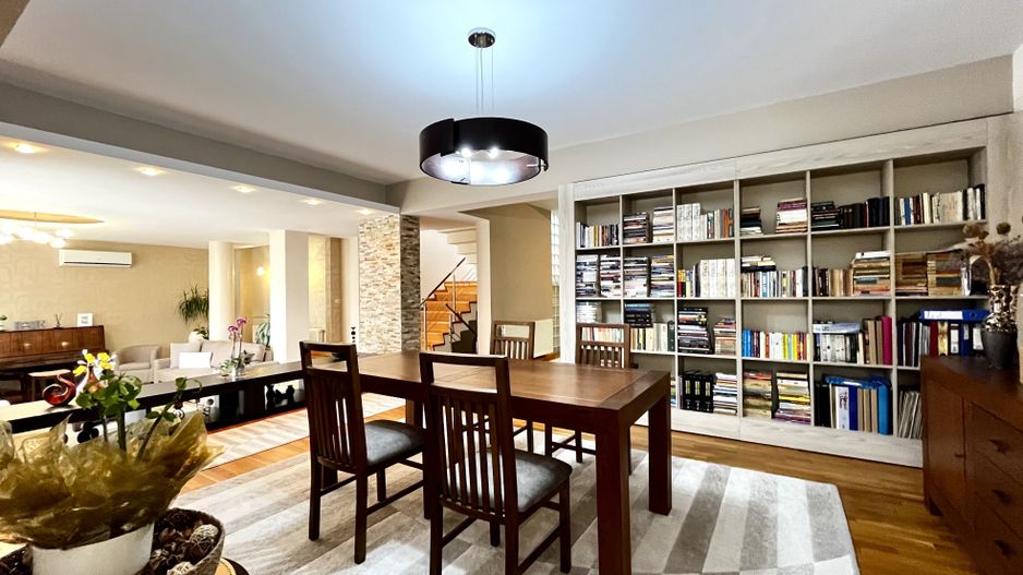 Casa spațioasă și primitoare cu garaj dublu, în Braytim – Soarelui - Poză 2