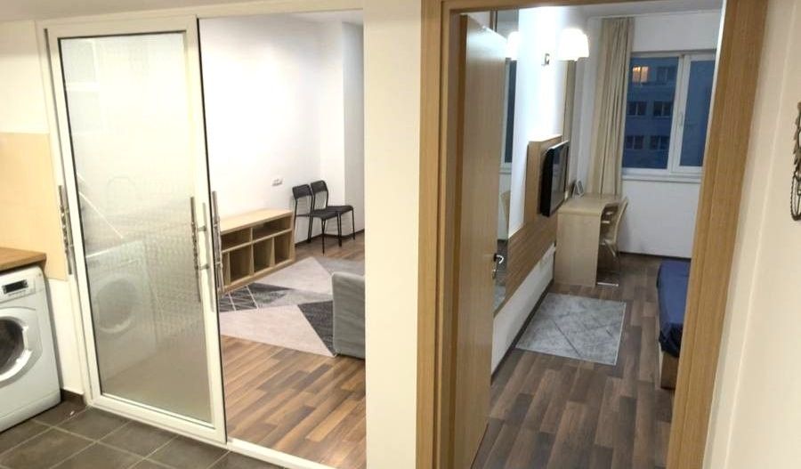 Vânzare Apartament 2 Camere Decomandat Rin Grand Hotel - Poză 2