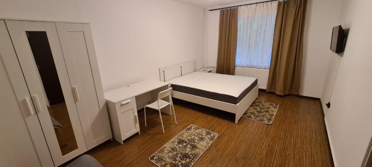 GARSONIERA PIATA SUDULUI, BUCATARIE INCHISA, MOBILAT/UTILAT MODERN - Poză 1