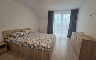 Casă de închiriat - Zona Gușterița, vedere spre munte - Poză 12