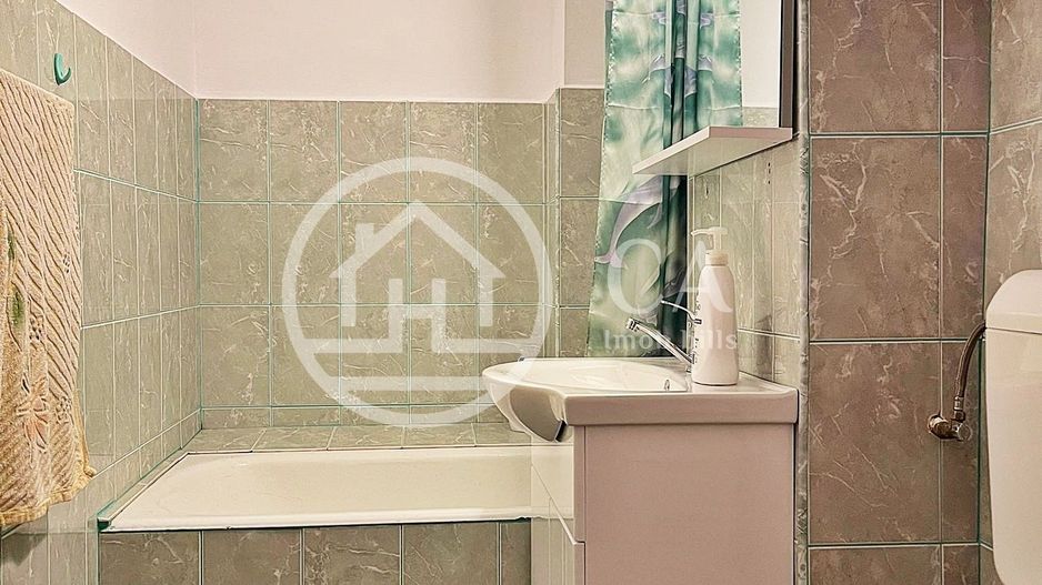 Apartament de inchiriat cu 3 camere in zona Rogerius, Oradea - Poză 8