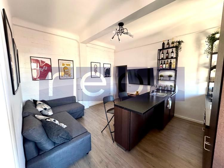 VANZARE APARTAMENT 2 CAMERE 42MP PIATA LAHOVARI PIATA ROMANA RENOVAT MODERN - Poză 3