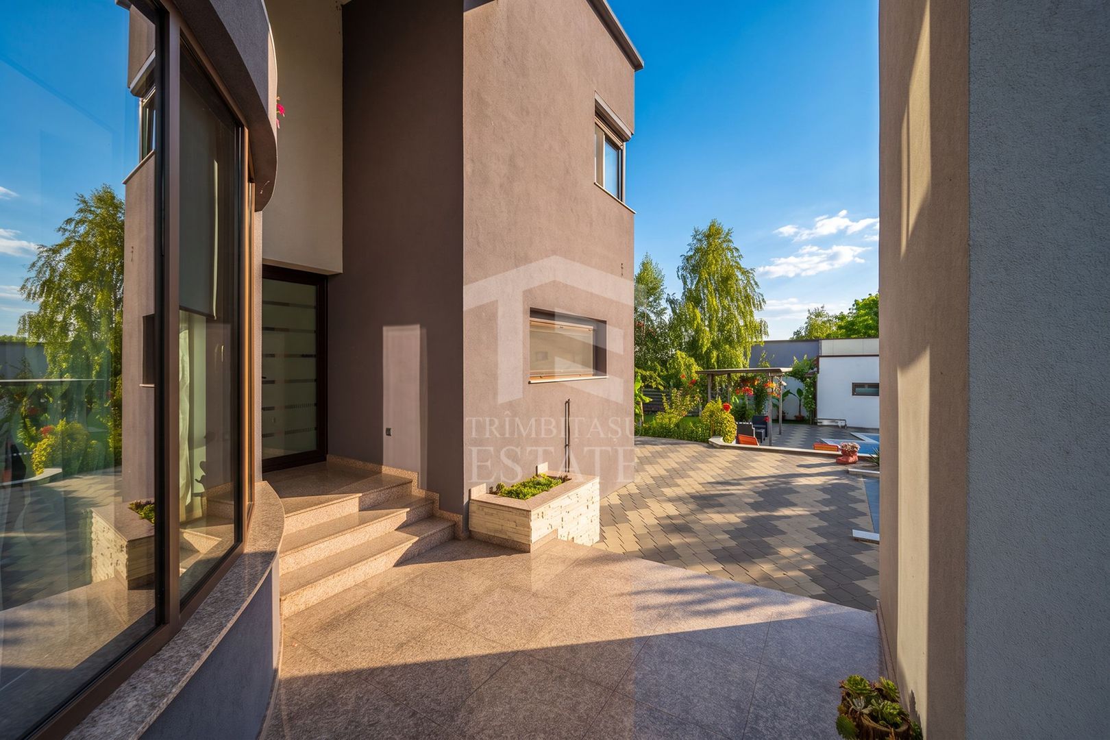 Vilă 342 mp cu piscină și 800 mp teren / 4 dormitoare / Pleașa - Poză 15