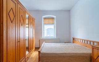 Apartament central, spațios, ideal pentru familie numeroasă. - Poză 15