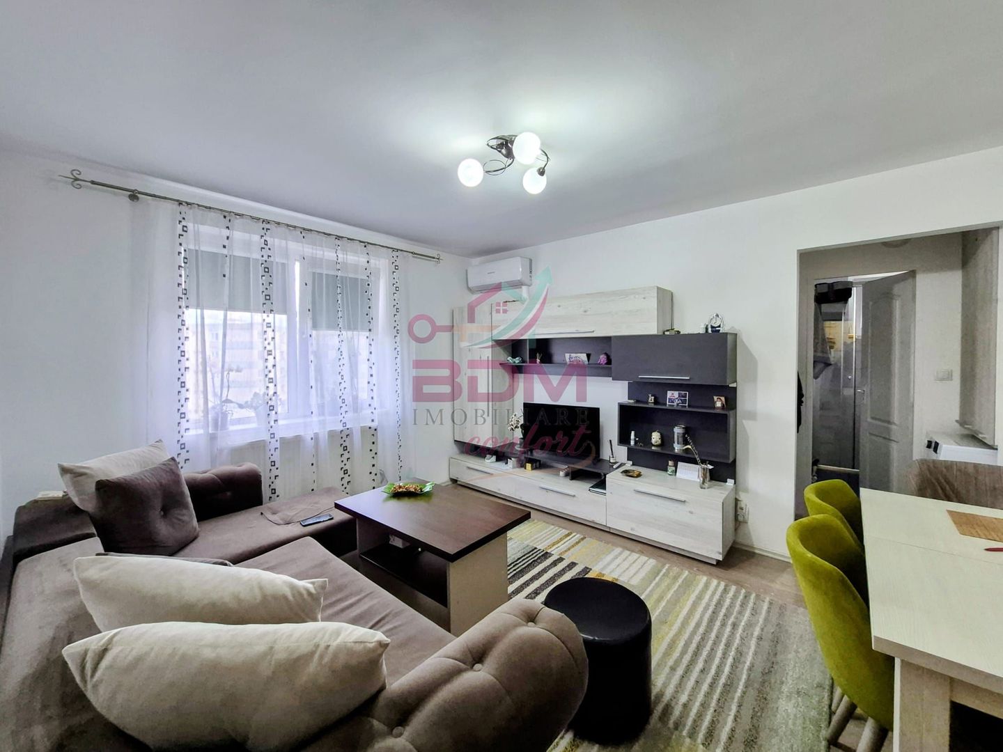 COMISION 0 | Apartament 2 camere | etaj intermediar | zona Micro 1 - Poză 1
