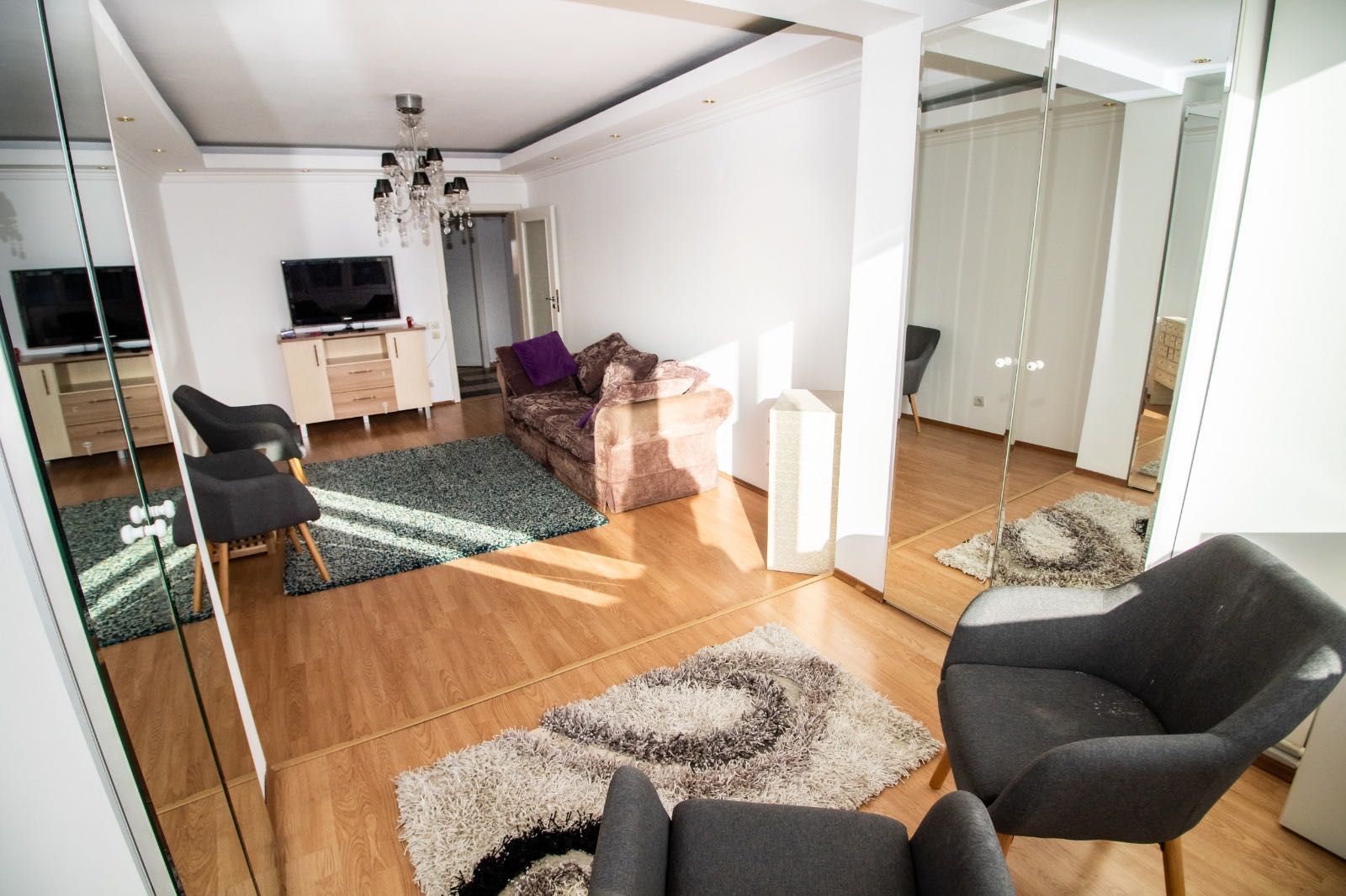 CALEA DOROBANTI | APARTAMENT 2 CAMERE | RENOVAT | UTILAT - Poză 2