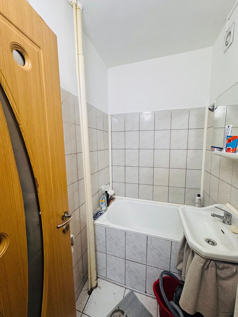 Garsoniera parter langa strandul Iosia din Oradea - Poză 4