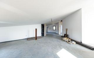 Clădire comercială în zona Grădiște. - Poză 32