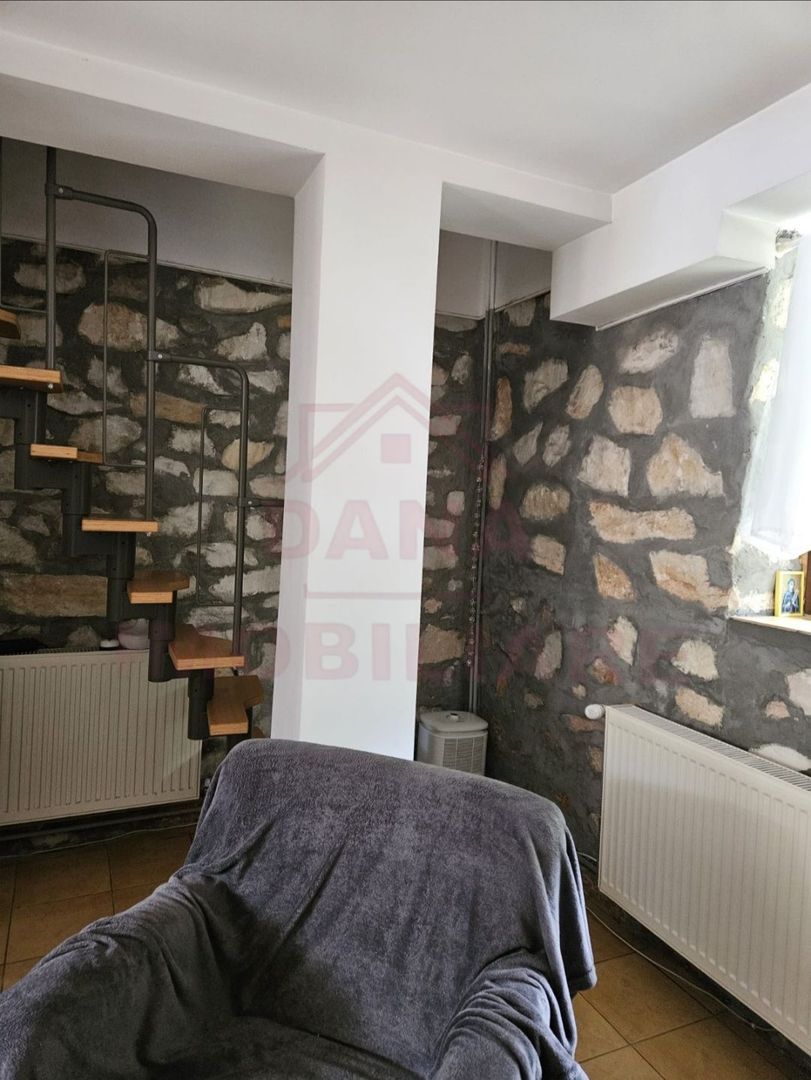 CASĂ DE VÂNZARE ÎN POUANA MĂRULUI,JUD. CARAȘ-SEVERIN - Poză 4