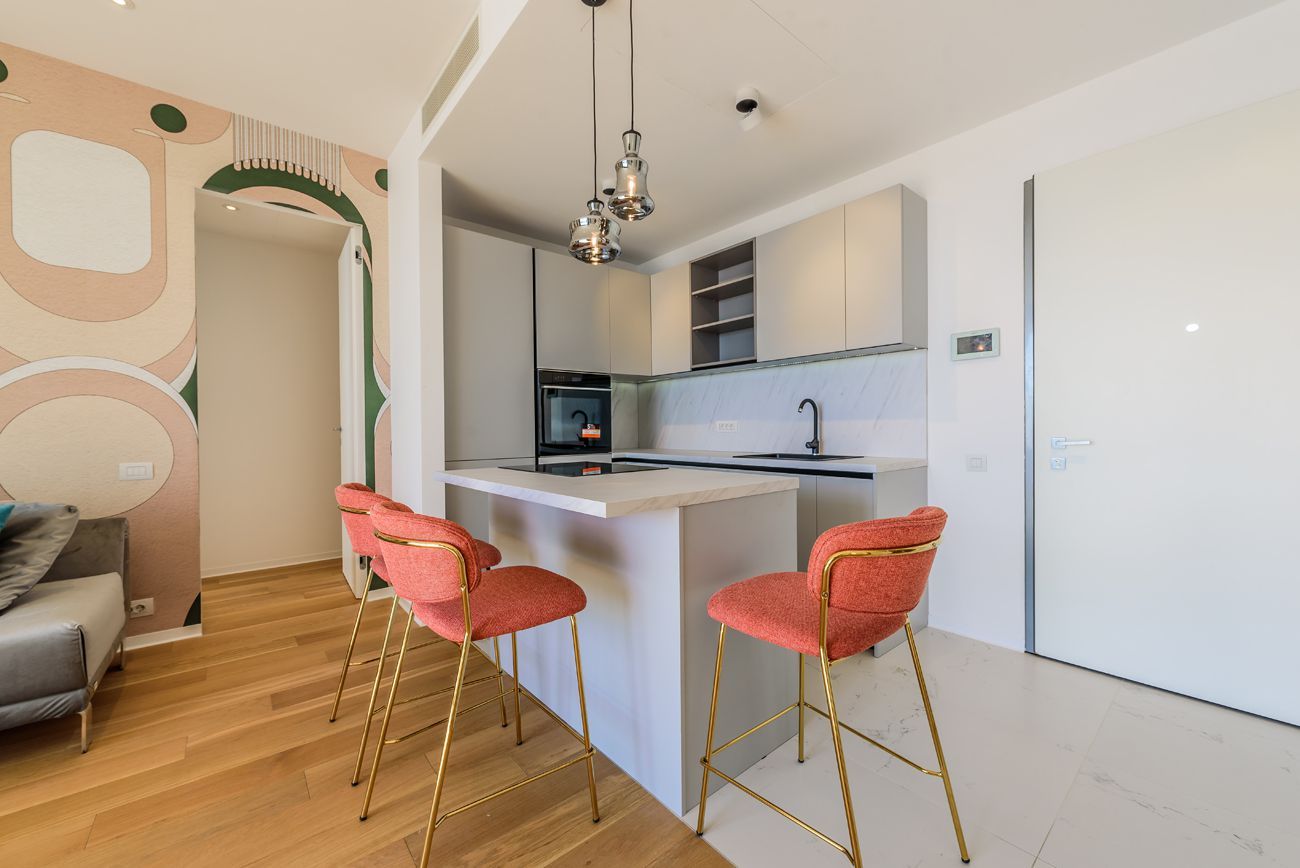 Apartamentul de la Malul Mării – Eleganță Contemporană în Inima Stațiunii - Poză 11