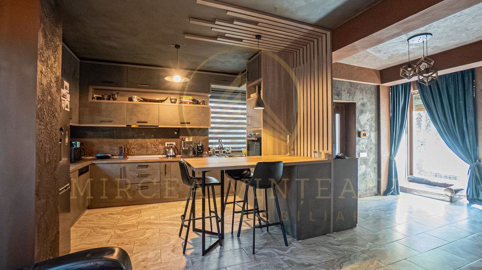 Casa P+1E de vanzare in Mamaia - Tabara Navodari - Poză 6
