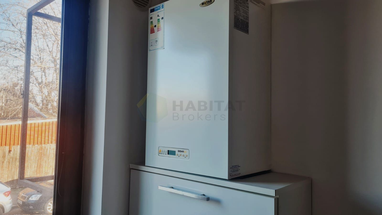 Apartament 3 camere Jiului + 4 locuri parcare - Poză 12