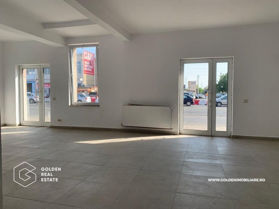 Spatiu comercial Micalaca, 70 mp, acces stradal, centrala proprie, parcare - Poză 5