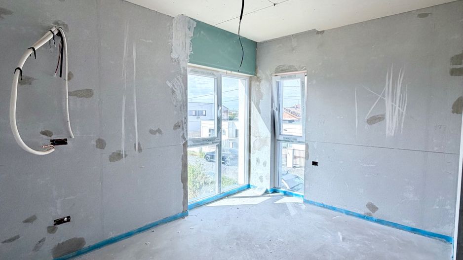 DUPLEX LA INTRARE IN MOSNITA NOUA - Poză 14