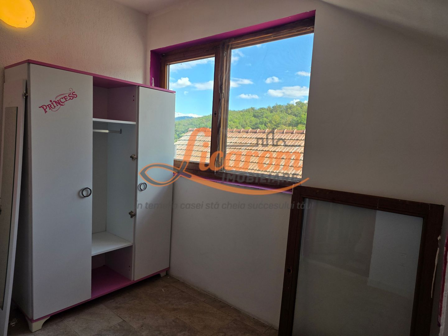 Garsoniera in casa, comuna Cristian,mobilata si utilata. - Poză 7