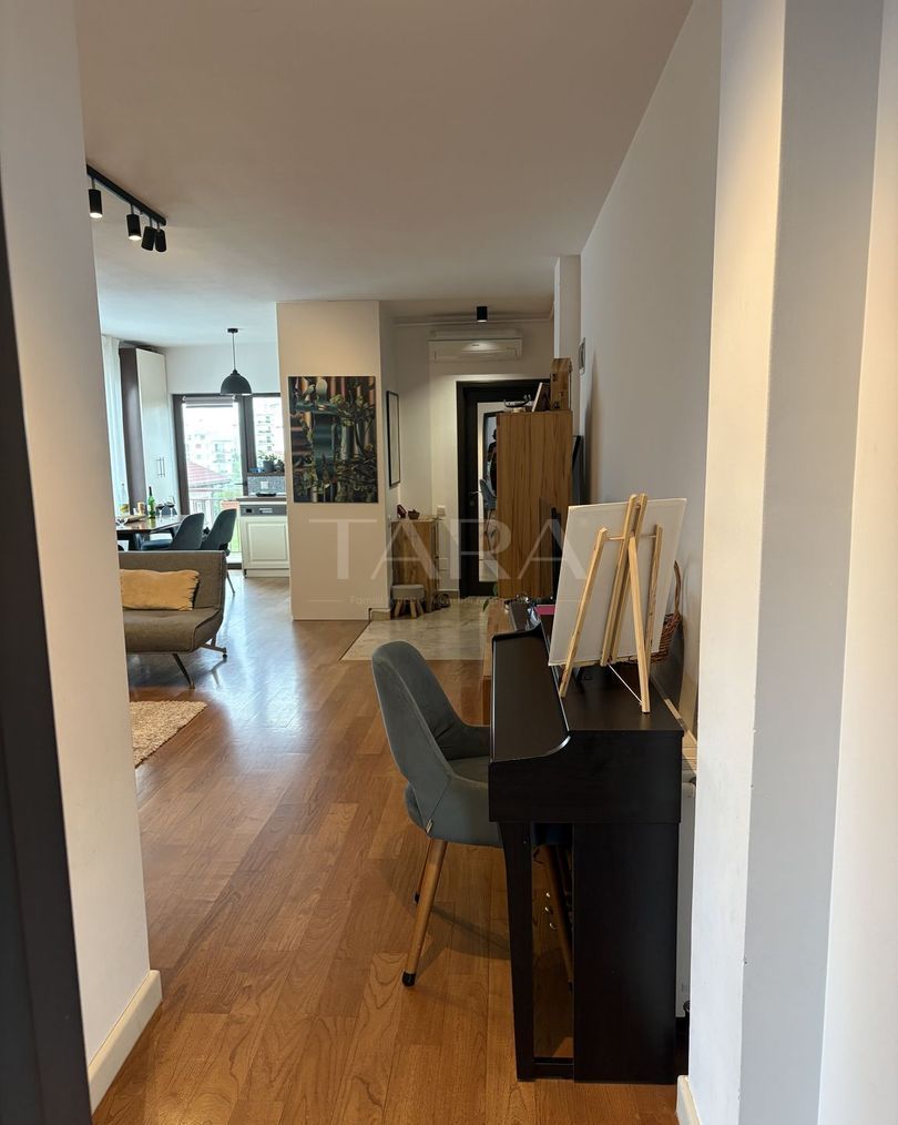 Apartament singur pe etaj, 2 balcoane și parcare, Andrei Mureșanu. - Poză 4