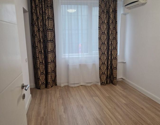 Apartament  Universitate // Centrul Vechi - Poză 2