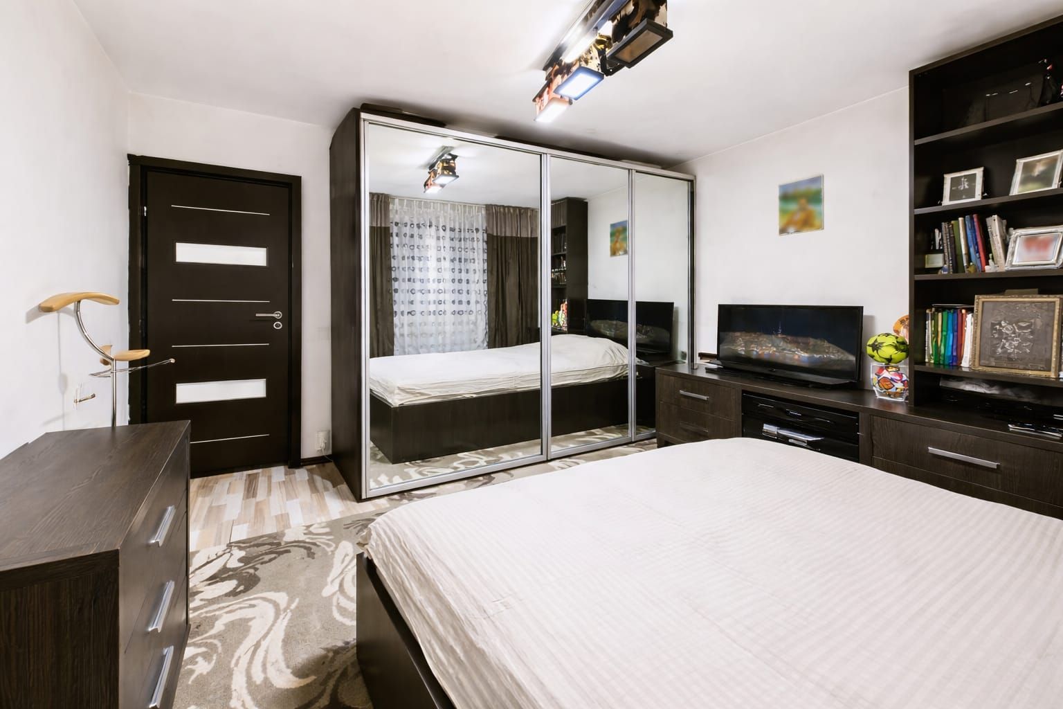 Apartament 4 camere de vanzare Dristor - Poză 2