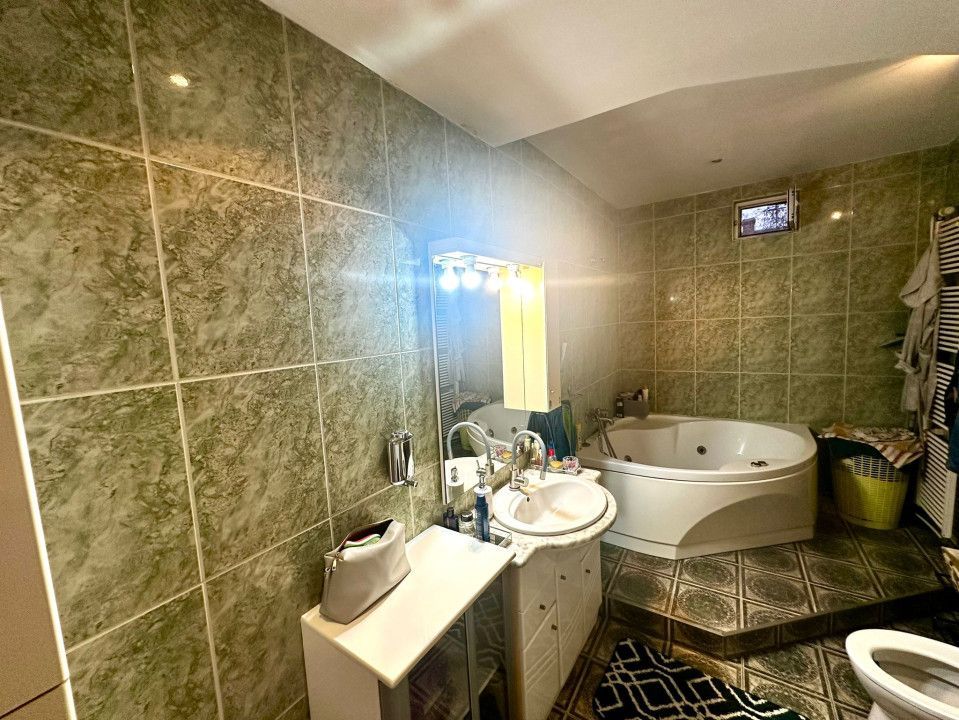 Casa moderna, 2 corpuri de cladire, teren 1000 mp, zona Aradul Nou - Poză 10