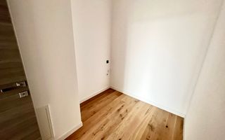 APARTAMENT DEOSEBIT CU 3 CAMERE LA VANZARE CU VEDERE LA LAC - Poză 10