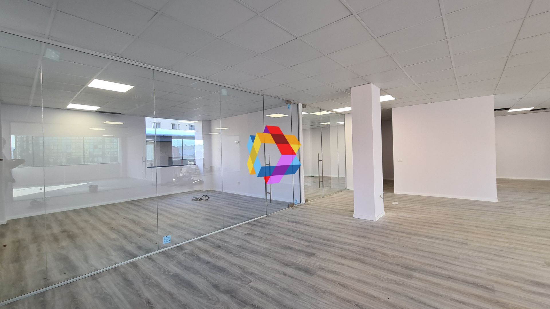 Cladire mixta - 1860 mp cu chiriasi - Poză 2