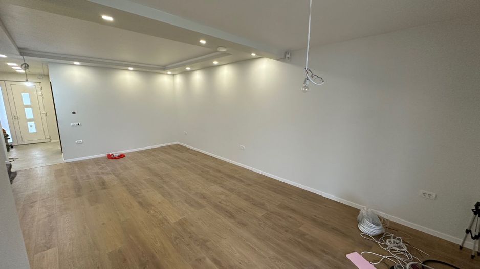 Duplex deosebit cu garaj și subsol - Poză 22