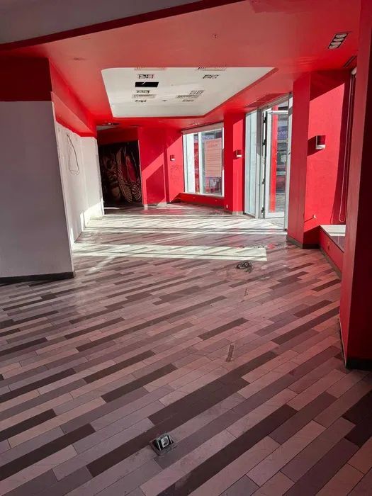 Spațiu comercial de închiriat Bd. Magheru, nr. 2–4, București - Poză 2