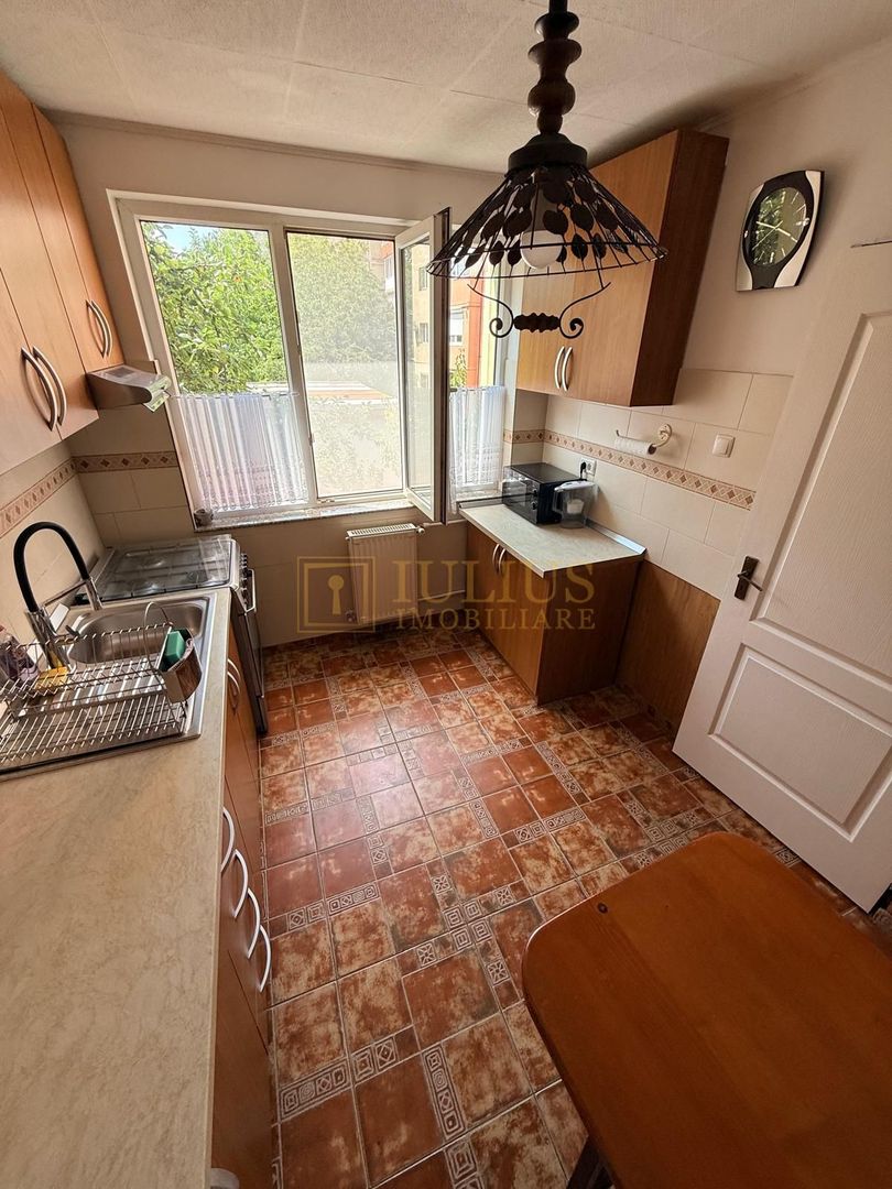 2 camere| curte comuna cu 3 apartamente| centrala proprie| zona aradului| - Poză 7