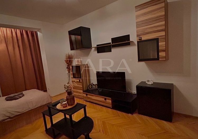 Apartament decomandat ultracentral Cluj-Napoca. - Poză 1