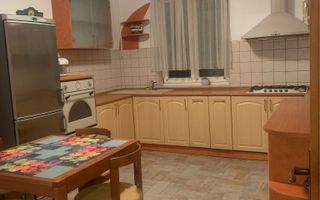 Se inchiriaza casa 3 dormitoare, living, dining, garaj Str Muntenia - Poză 8