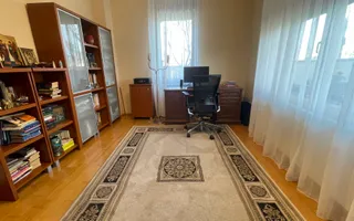 Casa eleganta si luminoasa, situata in zona de case - Mehala - Poză 19