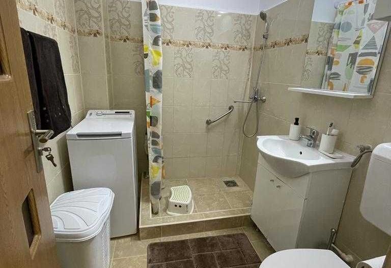 Inchiriam  apartament 2 camere/ Pajura - Poză 8