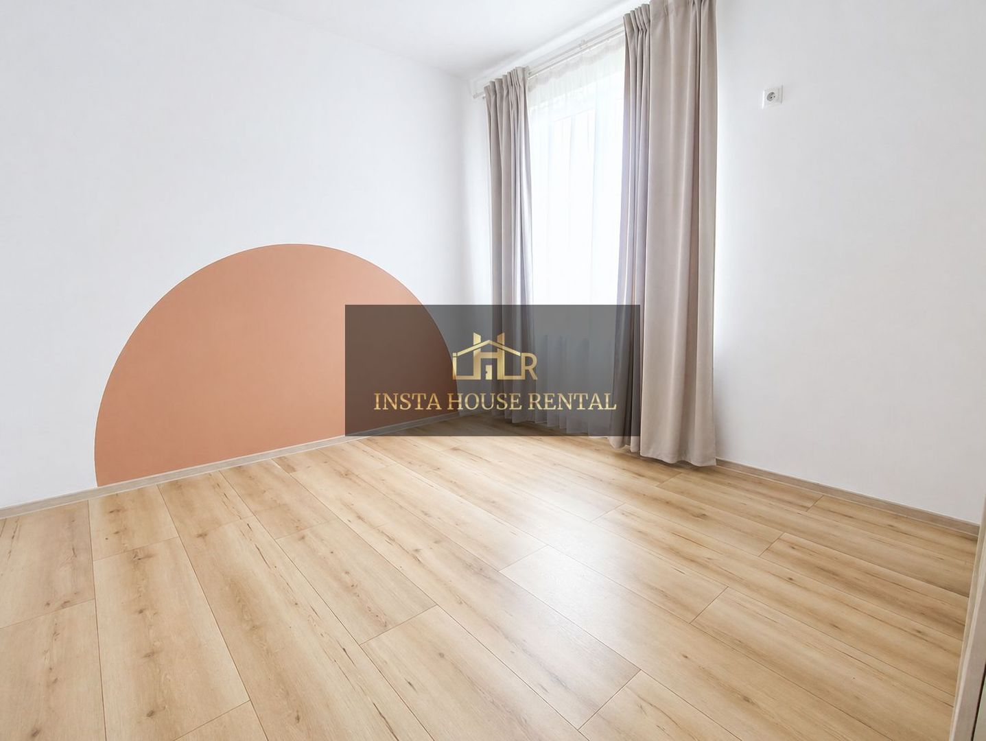 Casa cu gradina Tunari / 2 locuri de parcare - Poză 6