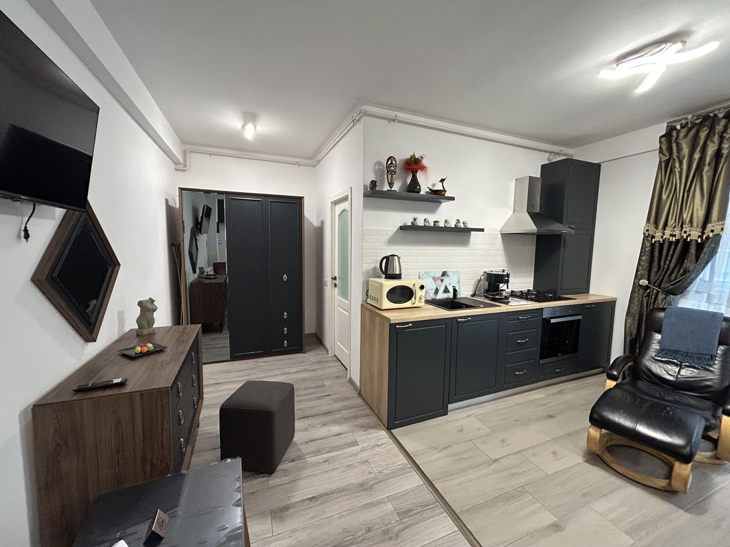 Studio cu loc parcare zona Mamaia Sat - Navodari 250m de plaja - Poză 3