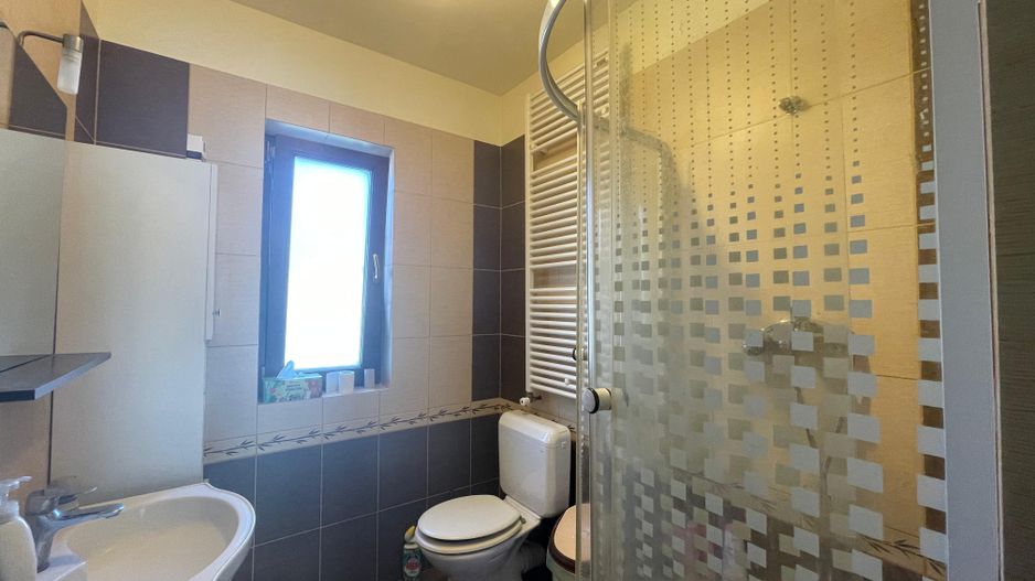 Casă individuală complet mobilată și utilată | Moșnița Nouă| - Poză 8