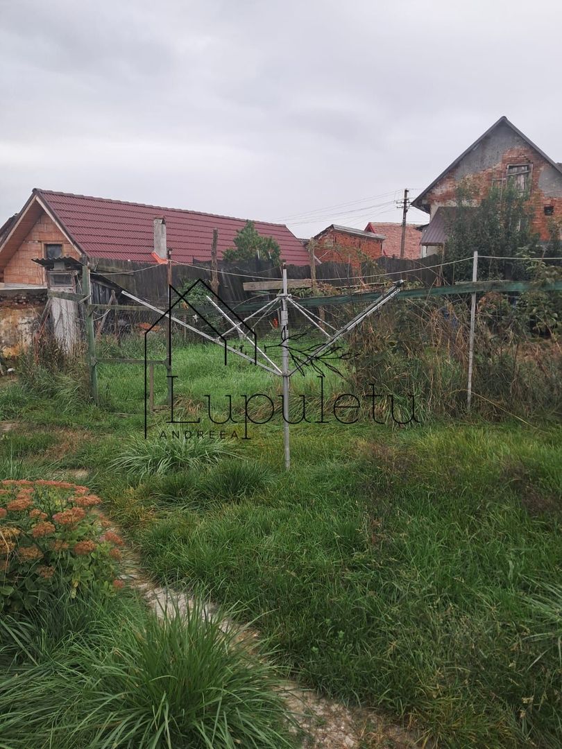 Casă de Vânzare | 3 Camere | 140 MPU | Anexe | Comuna Rosia - Poză 13