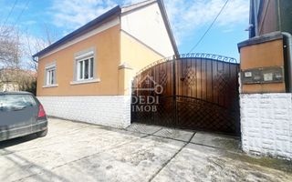 Casă cu 2 locuințe, teren intravilan 7062 mp Cetariu, Bihor - Poză 2