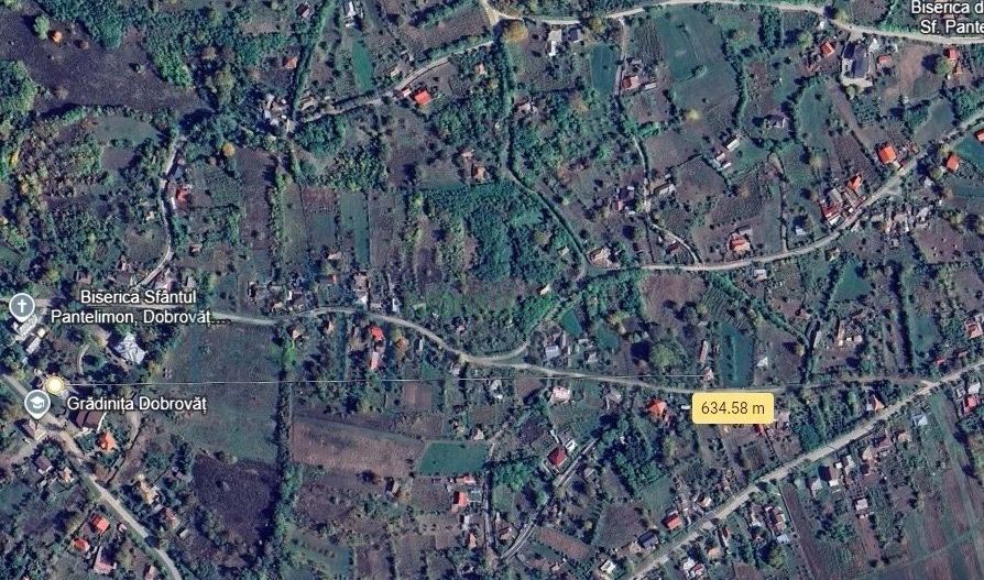Teren intravilan 8232 mp în centrul localității Dobrovat, la 600 m de Primărie - Poză 3
